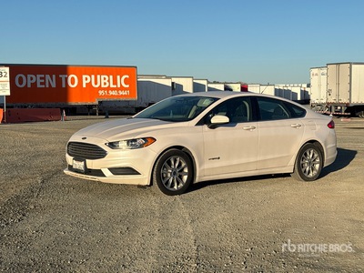 2017 Ford Fusion Hybrid Automobile