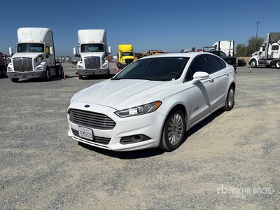 2014 Ford Fusion Hybrid Automobile