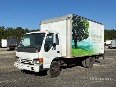 2005 Isuzu NPR 4x2 Van Truck
