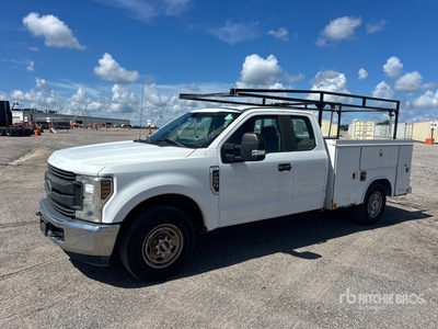 2018 Ford F-250 4x2 Utility Truck