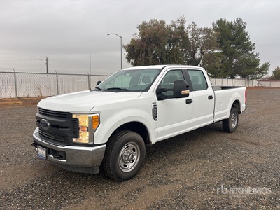 2017 Ford F-250 XL 4x2 Crew Cab Pickup