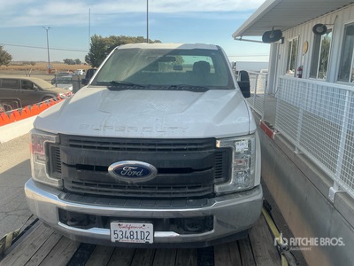 2017 Ford F-250 4x2 Crew Cab Pick-up