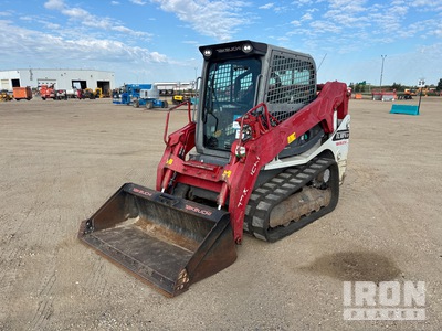 2019 Takeuchi TL10V-2 Two-Speed Oruga cargadora compacta