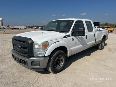 2016 Ford F-250 4x2 Crew Cab ピックアップ