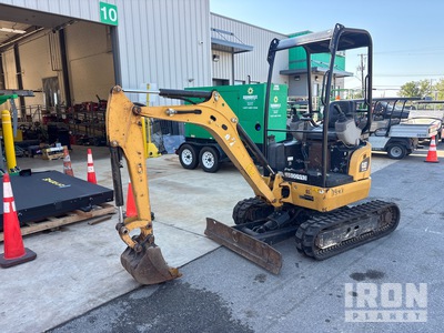2017 Cat 301.7D CR Minikoparka