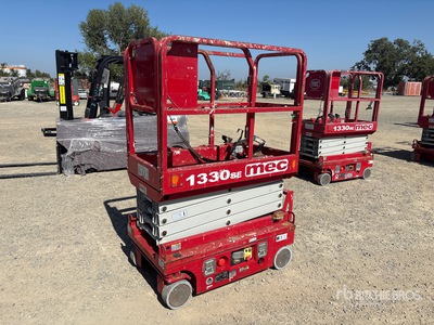 2019 MEC 1330SE Electric Scissor Lift