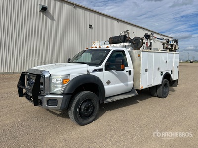 2011 Ford F-550 XLT 4x4 شاحنة خدمة