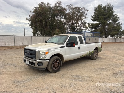 2015 Ford F-250 XL 4x2 Extended Cab Pickup