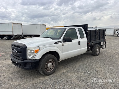 2011 Ford F-250 XL 4x2 Extended Cab Platte vrachtwagen