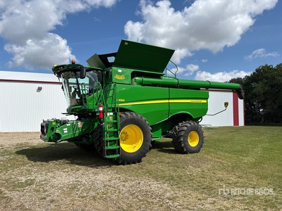 2015 John Deere S690 4x4 Cosechadora