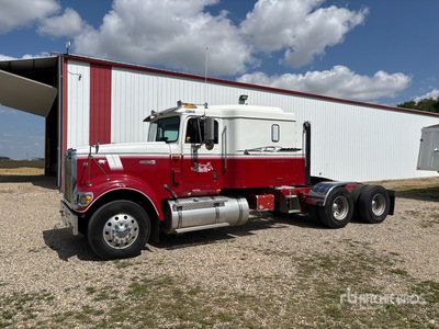 2000 International 6x4 T/A Sleeper Truck Tractor