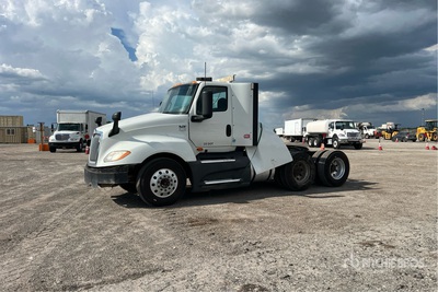 2018 International LT625 6x4 تراكتور شاحنة نهارية (ثنائية المحور)