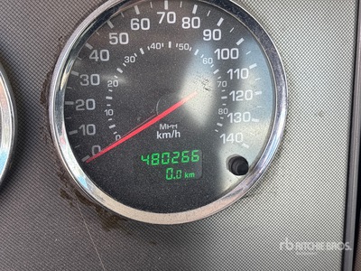 2011 Kenworth T300 6x4 Cabina y chasis
