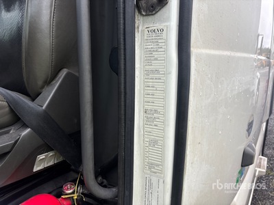 2019 Volvo VNL760 6x4 Cabeza Tractora Cabina Dormitorio
