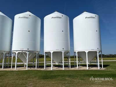 Meridian M1620 +/- 4100 bu Smooth Wall Grain Bin