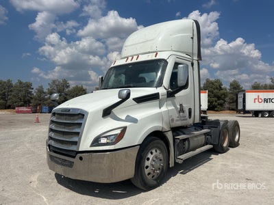 2020 Freightliner Cascadia 126 6x4 Ciągnik siodłowy T/A z kabiną dzienną