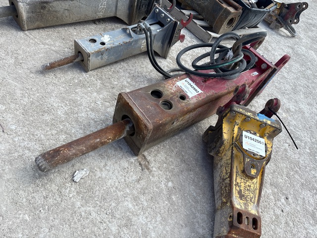 CP RX8 18 in Hydraulic Breaker