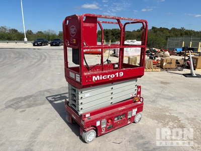 2021 (unverified) MEC MICRO 19 Electric Scissor Lift