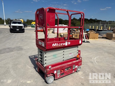 2020 (unverified) MEC MICRO 19 Electric Scissor Lift