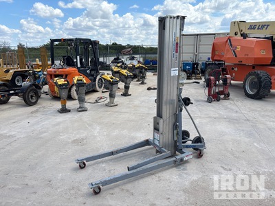 2019 Genie SLC-24 Material Hoist
