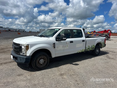 2018 Ford F-250 4x2 Crew Cab Pickup