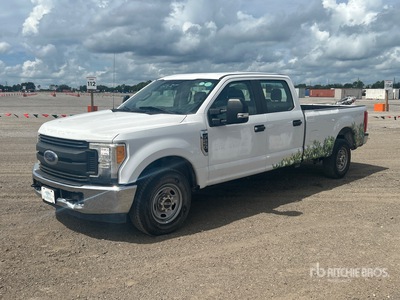 2017 Ford F-250 XL 4x2 Crew Cab Pickup