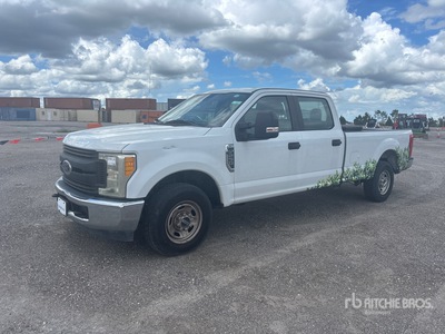 2017 Ford F-250 XL 4x2 Crew Cab Pickup