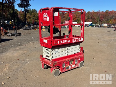 2016 MEC 1330SE Electric Scissor Lift