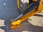 Hydraulics with Outrigger Cylinders