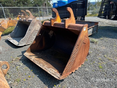 60 in Q/C Cleanup Excavator Bucket - Fits Cat M318C