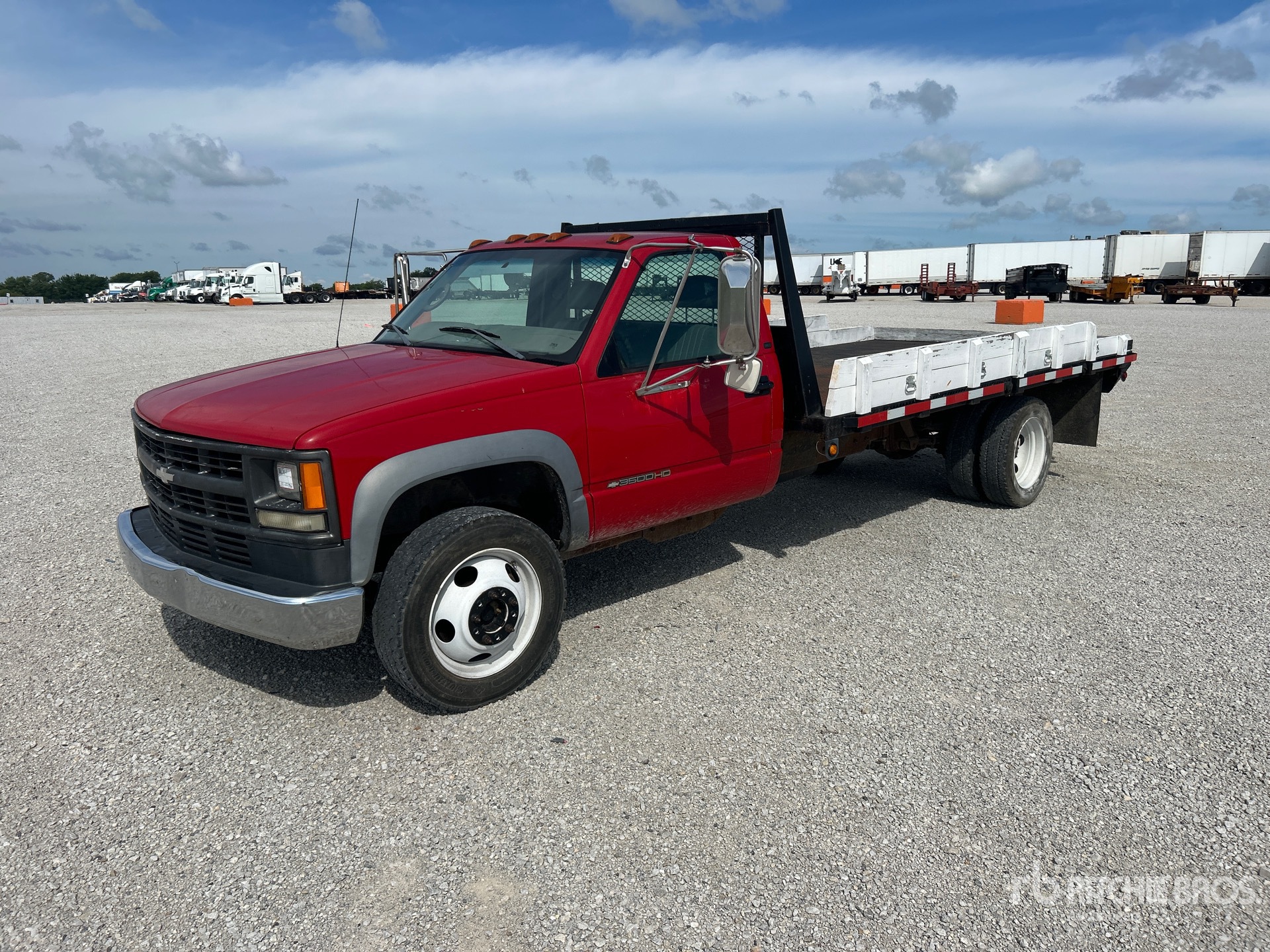 1998 Chevrolet C3500 4x2 Ciężarówka z płaską platformą
