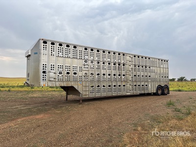 Merit 38 ft T/A Livestock Trailer