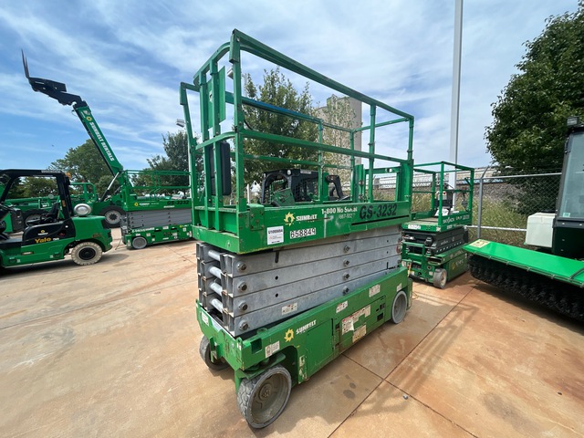 2014 Genie GS-3232 Electric Scissor Lift