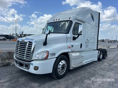2019 Freightliner Cascadia 125 6x4 Tri/A Day Cab Truck Tractor (Glider Kit)
