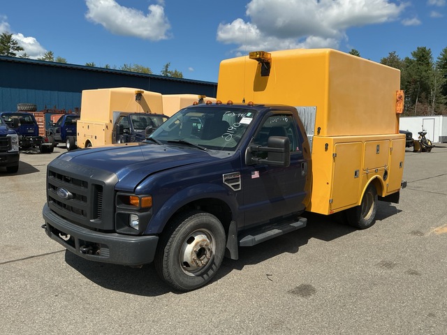 2010 Ford F-350 Super Duty XL Utility Truck