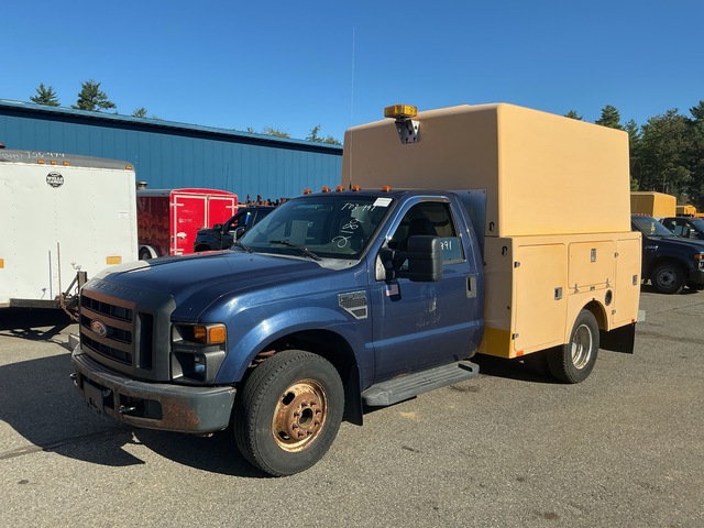 2010 Ford F-350 Super Duty XL Utility Truck