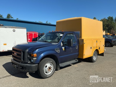 2010 Ford F-350 Super Duty XL Utility Truck