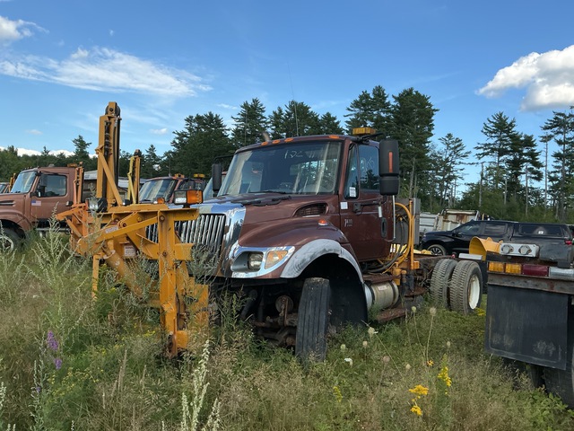 2006 International 7400 Snow Plow Truck