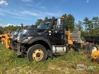 2009 International 7400 Snow Plow Truck