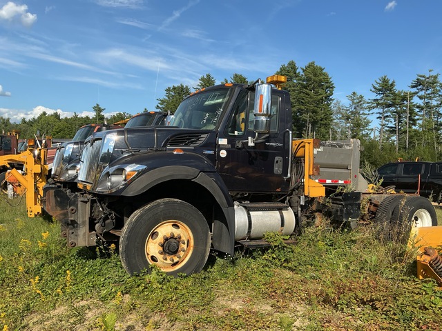 2009 International 7400 Snow Plow Truck