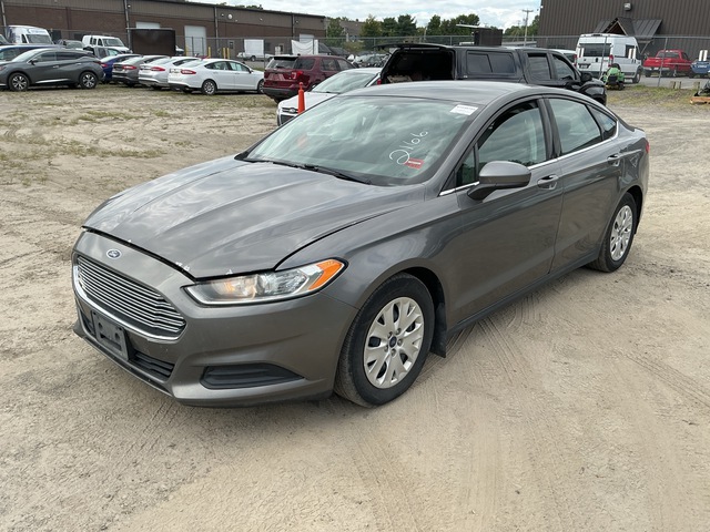2014 Ford Fusion S Sedan
