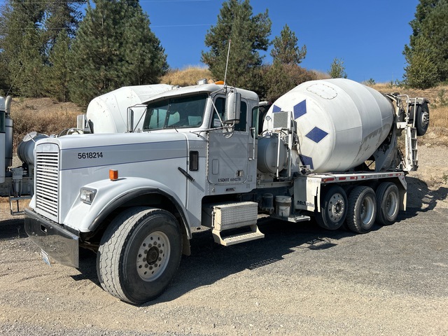 2001 Freightliner Mixer 10x4 Mixer Truck