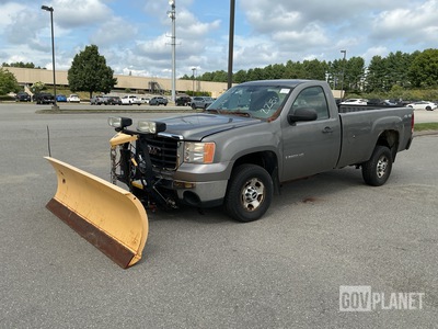 2008 GMC Sierra 2500HD 4x4 Snow Plow Truck