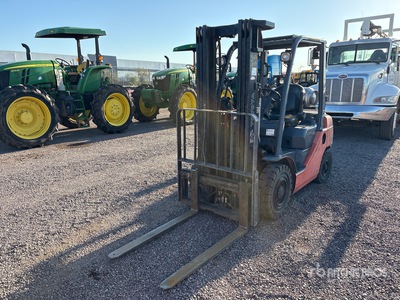 2012 Toyota 8FGU25 3750 lb Pneumatic Tire Carretilla Elevadora