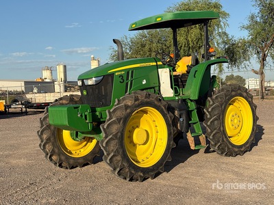 2022 John Deere 6120E Hi-Crop Tracteur agricole 4 roues motrices