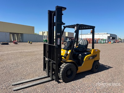 2007 Cat P6000 4700 lb Pneumatic Tire Forklift
