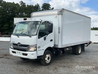 2019 Hino 155 4x2 Moving Camion fourgon
