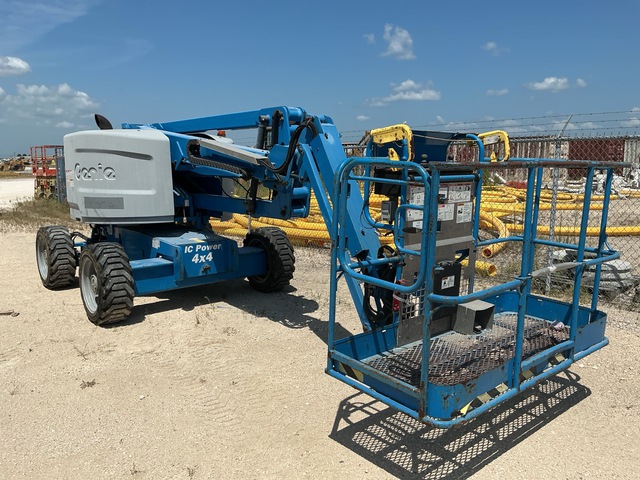 2018 Genie Z-45/25J 4WD Diesel Articulating Boom Lift 2018 Genie Z-45/25J 4WD Diesel Articulating Boom Lift