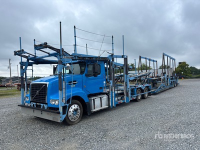 2015 Volvo VAH 6x4 Car Carrier Truck