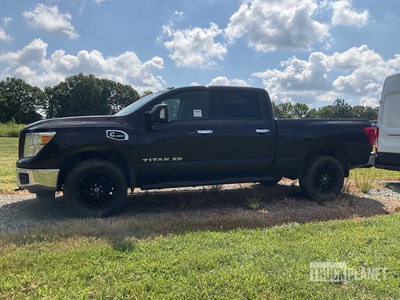 2019 Nissan Titan XD TITAN XD 4x4 Crew Cab Pickup